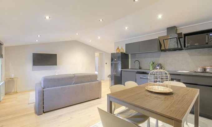 La Tour-de-Salvagny Apartamento | Superbe appartement rénové et lumineux, Salvagny