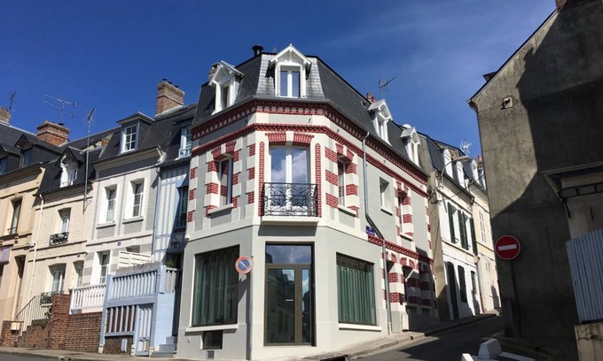 Trouville-sur-Mer Casa | Superbe House 12 People 200m2 Center of Trouville + Fitness, BabyFoot, Cheminee