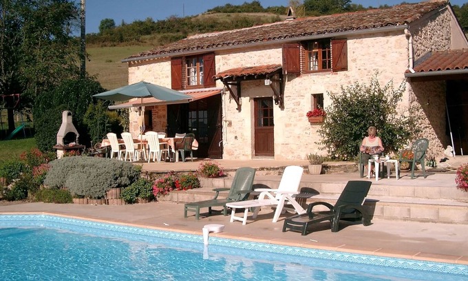 Cordes-sur-Ciel Otro | Magníficamente restaurado casa de piedra en 2 ¼ acres con piscina privada, Wifi gratuito