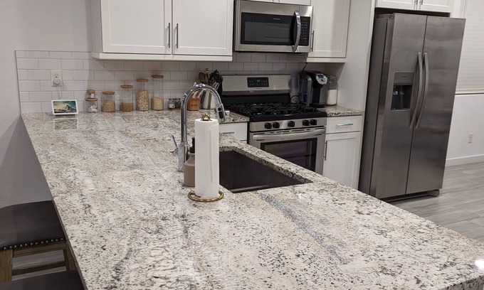 Glendale Casa | SuperBowl Vacation Home 1/4 mile from StateFarm Stadium