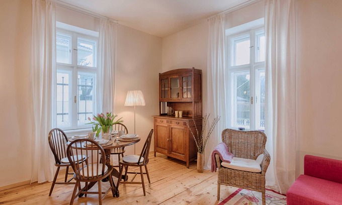 Reichenau an der Rax Apartamento | Superior Apartment mit Einem Schlafzimmer und Gartenblick - Top 2 - Landhaus Blauer Spatz