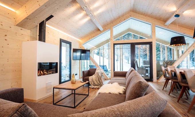 Haus im Ennstal Chalet De Esquí | Superior Chalet with 4 bedrooms and sauna & outdoor bathtub