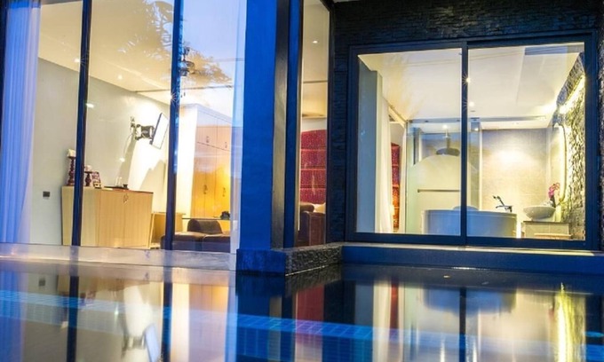 Patong Complejo | Suite superior con jacuzzi frente al mar en Patong (B)