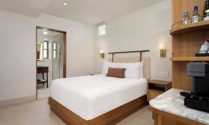 San Francisco Casa | Superior Queen NW, Alma San Juan, Rooftop Pool, Heart of Old San Juan