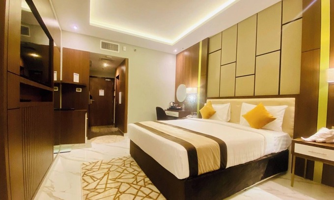 Al Muraqqabat Apartamento | Superior Room Near Go Fresh Supermarket by E R