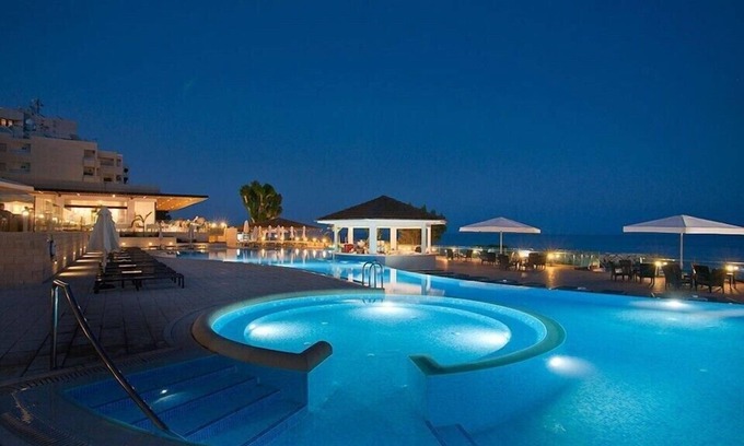 Potamos tis Germasogeias Apartamento | Superior Room w/ Balcony & Inland View