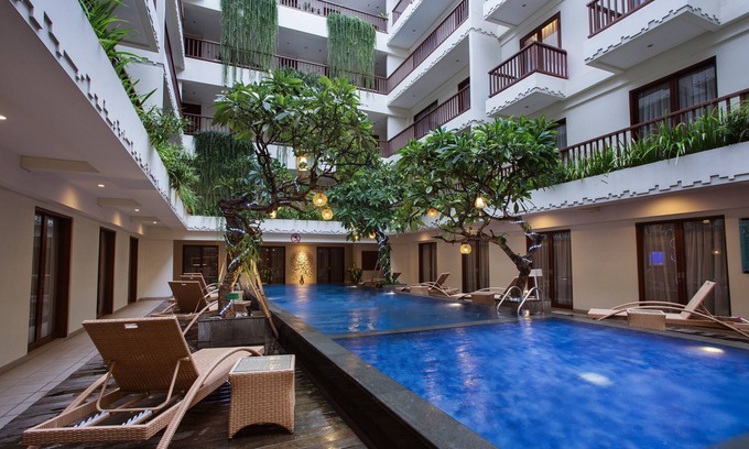 Sunset Road Apartamento | Habitación superior con desayuno en Seminyak