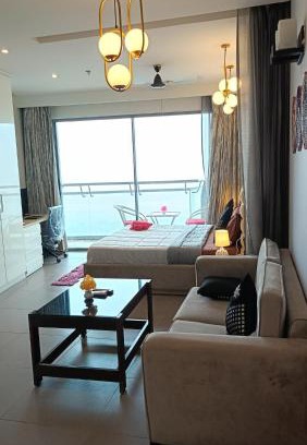 Noida Apartamento | Supernova Elegant City View With The lockwoods