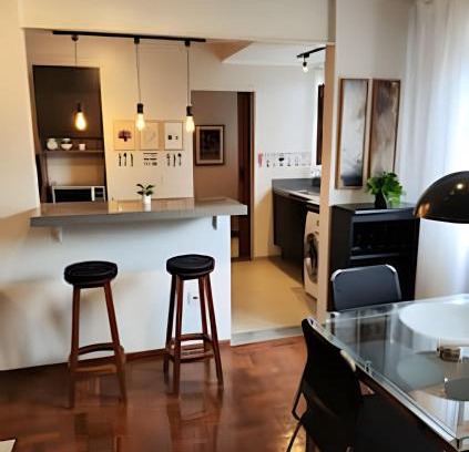 Auxiliadora Apartamento | SUPERPRÁTICO-Amplo Apê com Garagem em bairro nobre