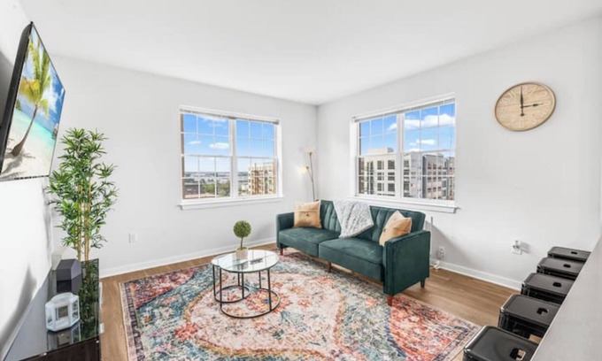 Hackensack River Waterfront Apartamento | Supreme 2 Bed/2 Bath Condo in Prime Jersey City