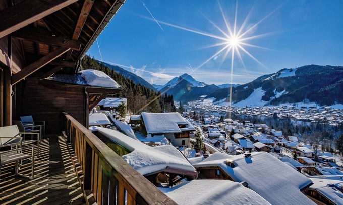 Montriond Chalet De Esquí | Supreme Alpine Chalet sleeping 12-15 with indoor pool, sauna, hammam, solarium, hot tub, and gym