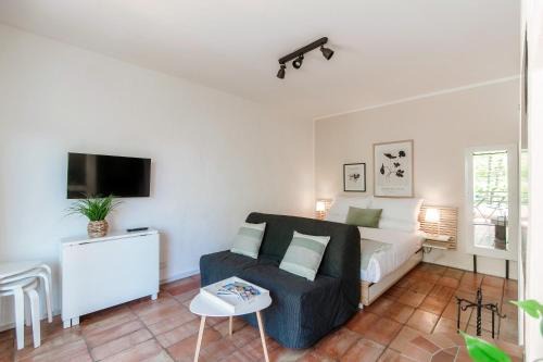 Capriasca Apartamento | Sureggio 2 by Quokka 360 - Studio in Residence with pool