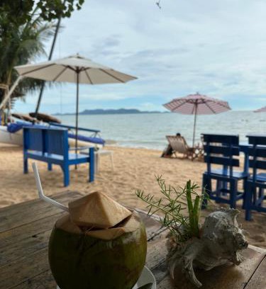 Na Chom Thian Villa | Surf Beach House Pool Villa