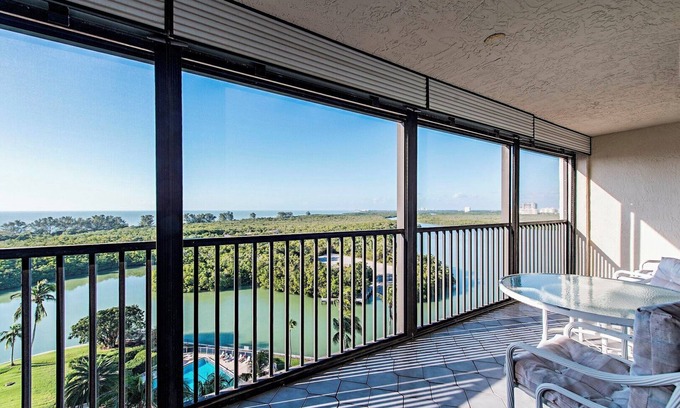 Vanderbilt Beach Apartamento | Surf Colony - Vanderbilt Beach - Bayside