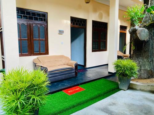 Pottuvil Division 2 Casa | Surf N Relax Abay