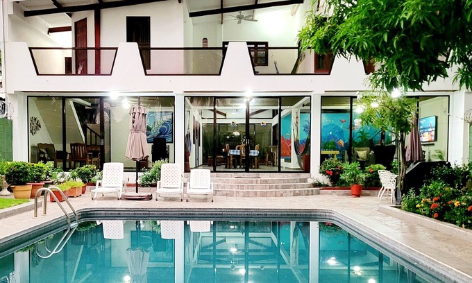Playa San Blas Casa | SurfCity Karaoke / Air-conditioned home