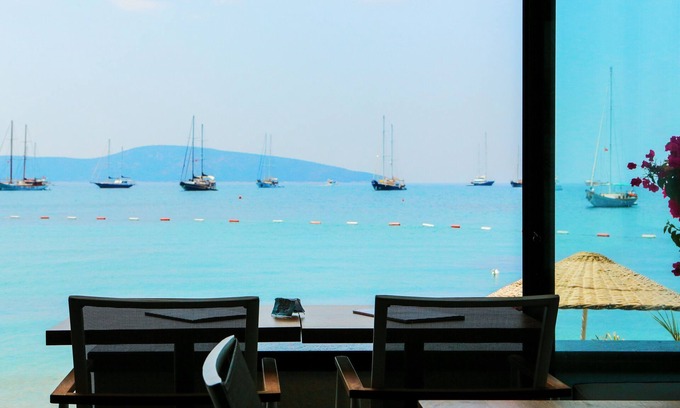 Bodrum City Center Apartamento | Surfer Caravan Gastro Pub & Suites - Gorilla Suite
