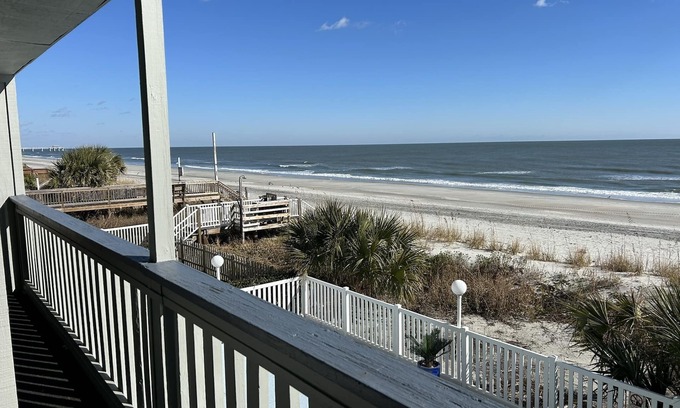 Surfside Beach Condominio | Surfside Dreaming - "It's a Shore thing."