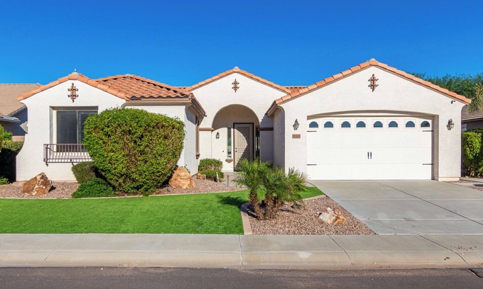 Surprise Farms Casa | Surprise Farms Paradise- Pool/Jacuzzi/Blackstone