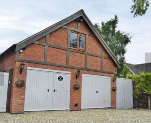 Stratford-upon-Avon Casa | Surrounded by fields just 3 miles from Stratford - upon Avon - Alveston Pastures Retreat