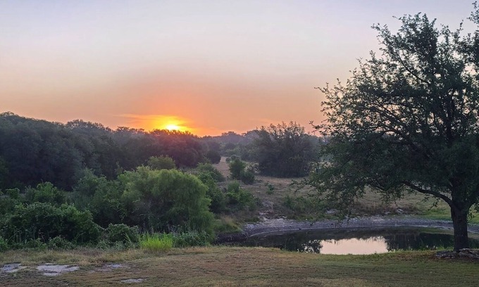 Bell County Cabina | Surrounded by Hill Country Beauty w/Pond; minutes from Historic Salado Village