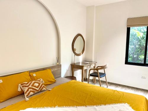 Truc Bach Casa | Sushi House Ba Dinh homestay alley38 Hang Bun