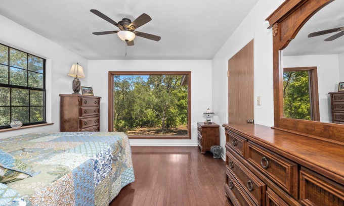 White Springs Cabina | Suwannee Comfort, Private Cozy Cabin on the Suwannee River