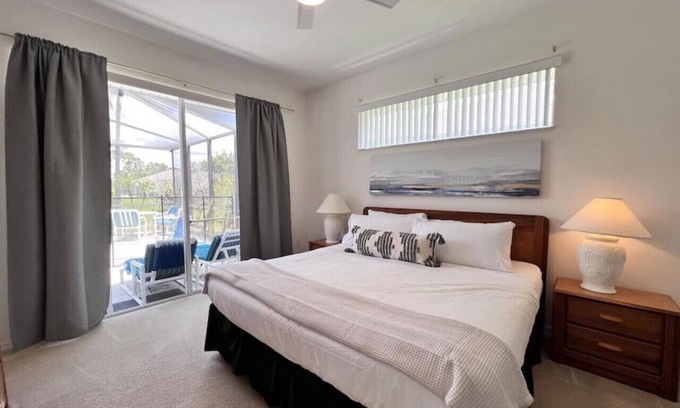 Sunset Lakes Casa | SV2925 - 4 Bedroom w/ Pool Close to Disney