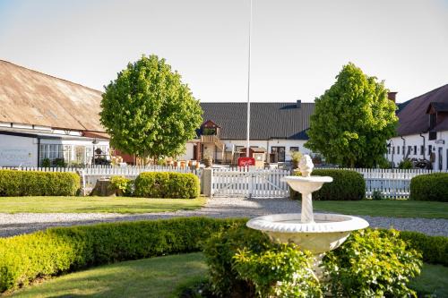 Kivik Cama Y Desayuno | Svabesholms Kungsgårds B&B och Pensionat Stenshuvud