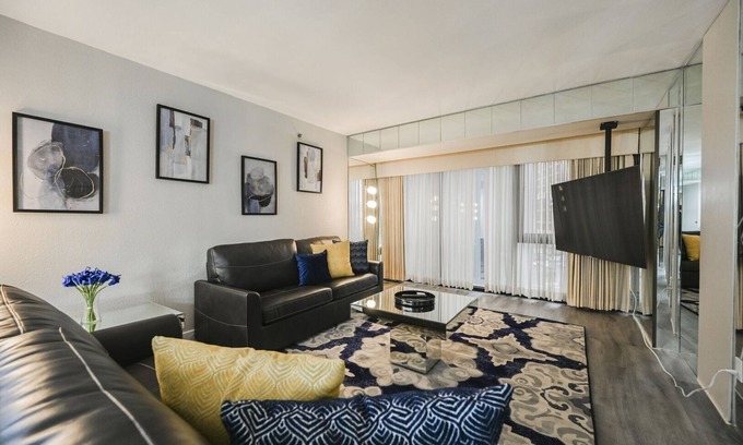 Las Vegas Strip Apartamento | SVS: Two Bedroom Center Strip at Jockey Club