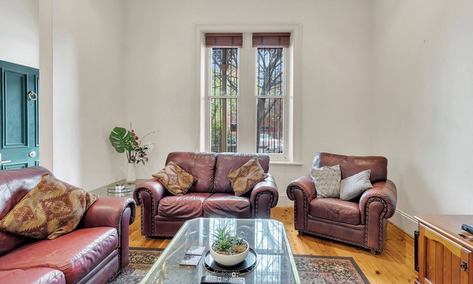 Adelaide Central Business District Casa | Swainson on Carrington