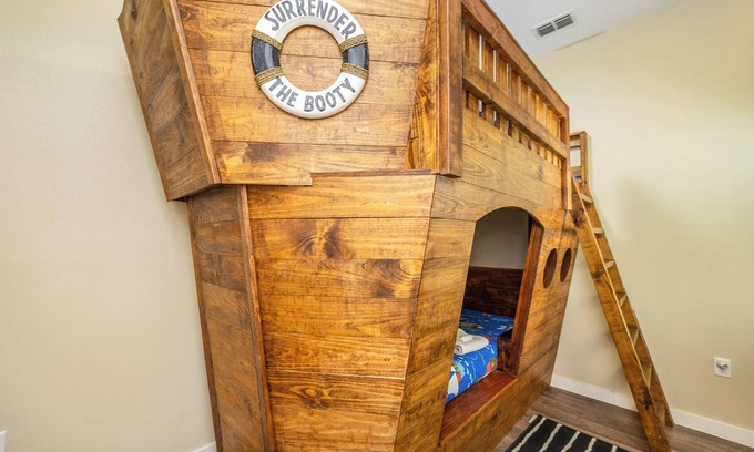 Corpus Christi Casa | Swashbuckling Adventures Await at Smugglers Cove, The Ultimate Coastal Escape