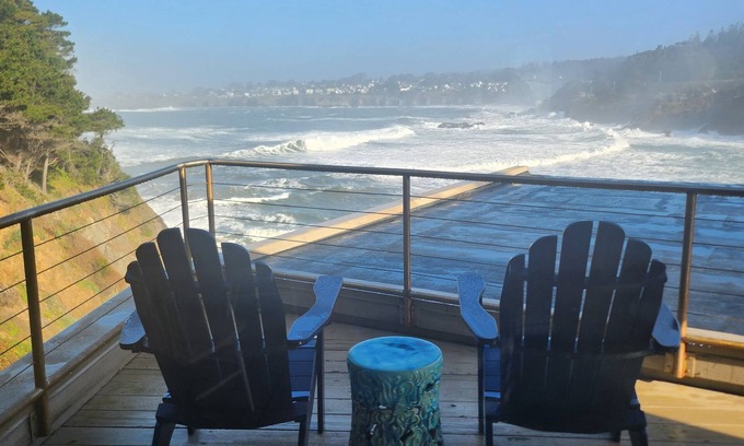 Mendocino Apartamento | Pacifica Suite - MEJOR PROPIEDAD FRENTE AL MAR EN LA COSTA NORTE