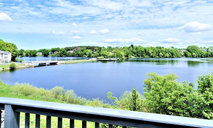 Hart Casa | Sweeping Views on Hart Lake I Near Silverlake + Pentwater + Ludington