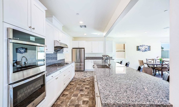 Jurupa Valley Casa | Sweeping Views on June Mountain Wy #41243