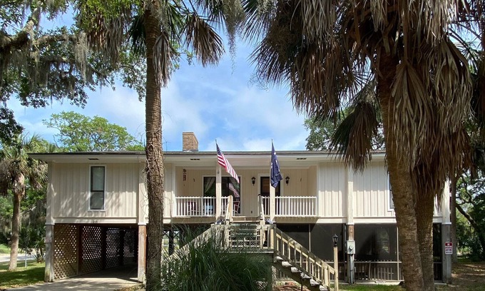 Edisto Island Casa | Sweet 16,One of the best views at Edisto of the sunset!