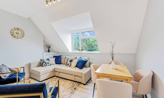 Golders Green Casa | Sweet and Lovely 2BR with Free Parking