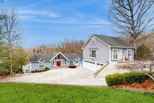 La Follette Casa | Sweet Cheeks
