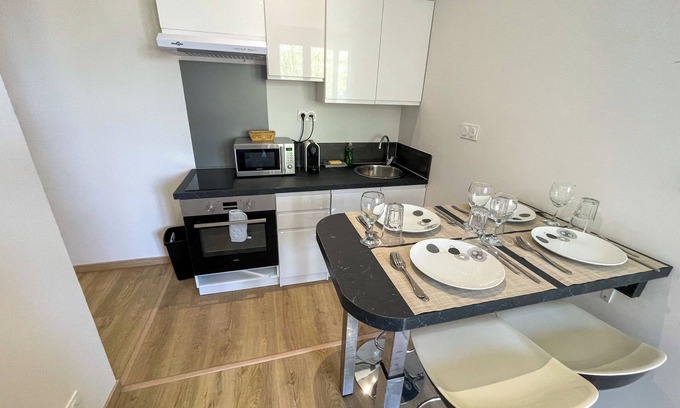 Meyzieu Nord Ouest Apartamento | Sweet Horizon #3 - Stylish T2 Apartment