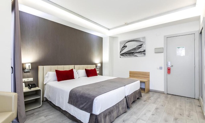 El Pla del Real Hotel | Sweet Hotel Renasa