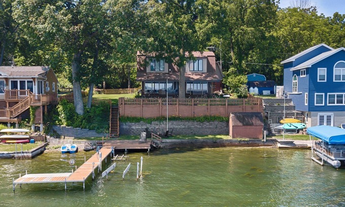 Seneca Falls Cabaña | Buddy's Bungalow: ¡Vista espectacular!