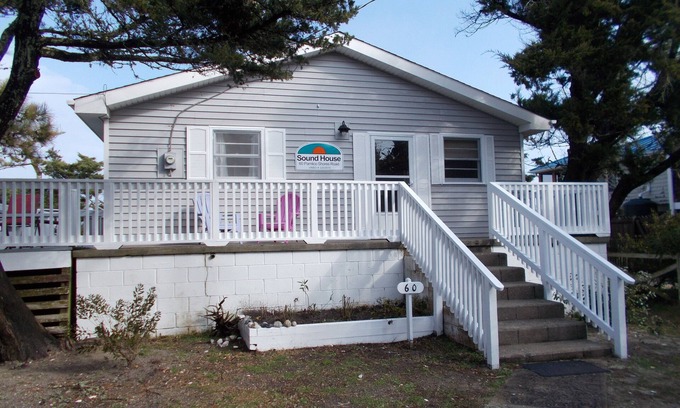 Ocracoke Casa | Sweet Waterfront Cottage, 4 person limit
