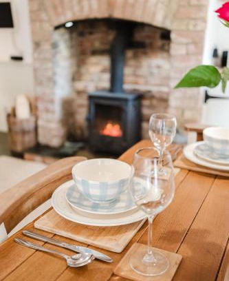 Sibford Gower Apartamento | Sweetheart Cottage - Cosy 2 Bed in The Cotswolds!