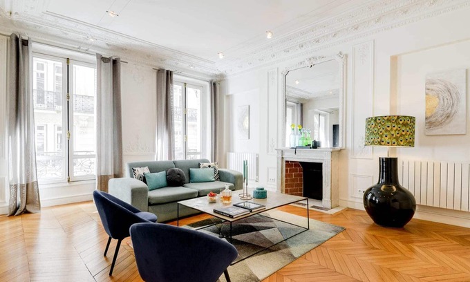 Champs-Elysees Apartamento | Sweett | Cerisoles A