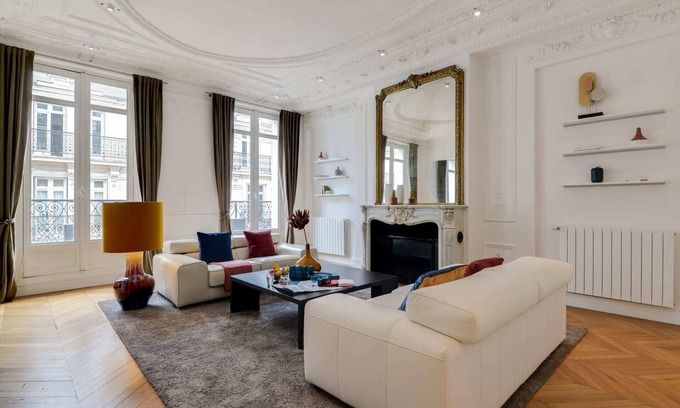 Champs-Elysees Apartamento | Sweett | Cerisoles D