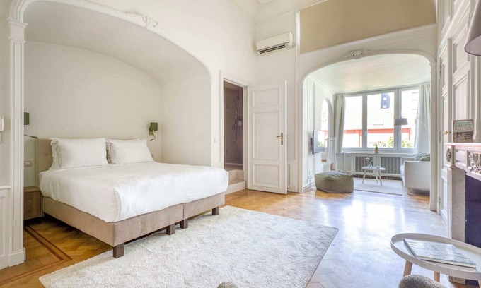Upper Town Apartamento | Sweett | Studio with Garden View C-01