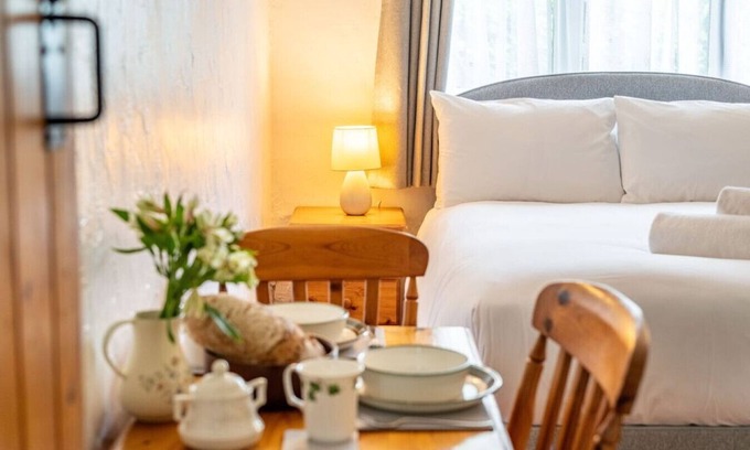 Rackheath Casa | Swift Host The Nook Rural Barn near the Norfolk Broads