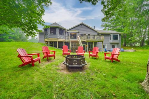 Siren Casa | Swim Dock and Game Room Lakefront Home in Siren!