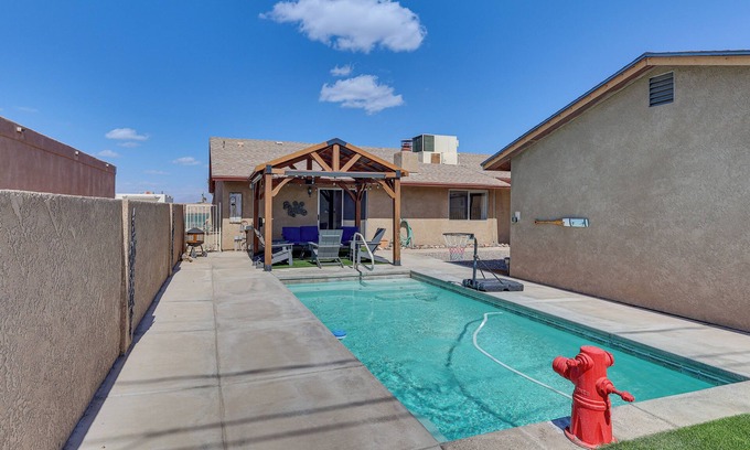 Lake Havasu City Casa | Swim, Grill & Chill: Lake Havasu City Getaway