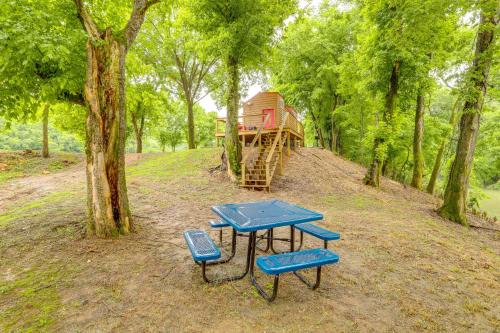 Mountain View Apartamento | Swim On-Site Riverfront Studio in Mountain View!